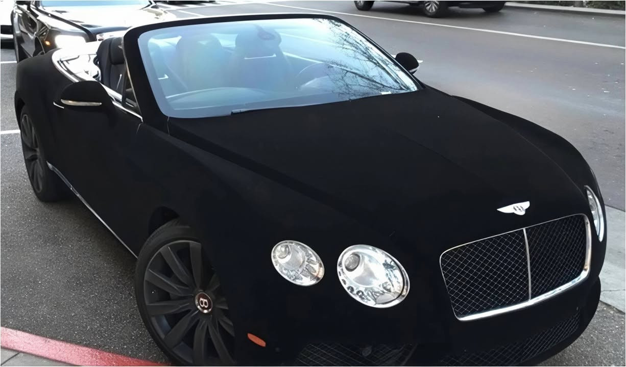 ميز سيارتك باضافة الكنتارا المخمل الها نماذج من عملي تطعيم المخمل مباشر على القطعه مو قماش يعني متانه وثباتيه وعمر اطول للاستفسار خاص او واتساب *********** عنوانه بغداد
