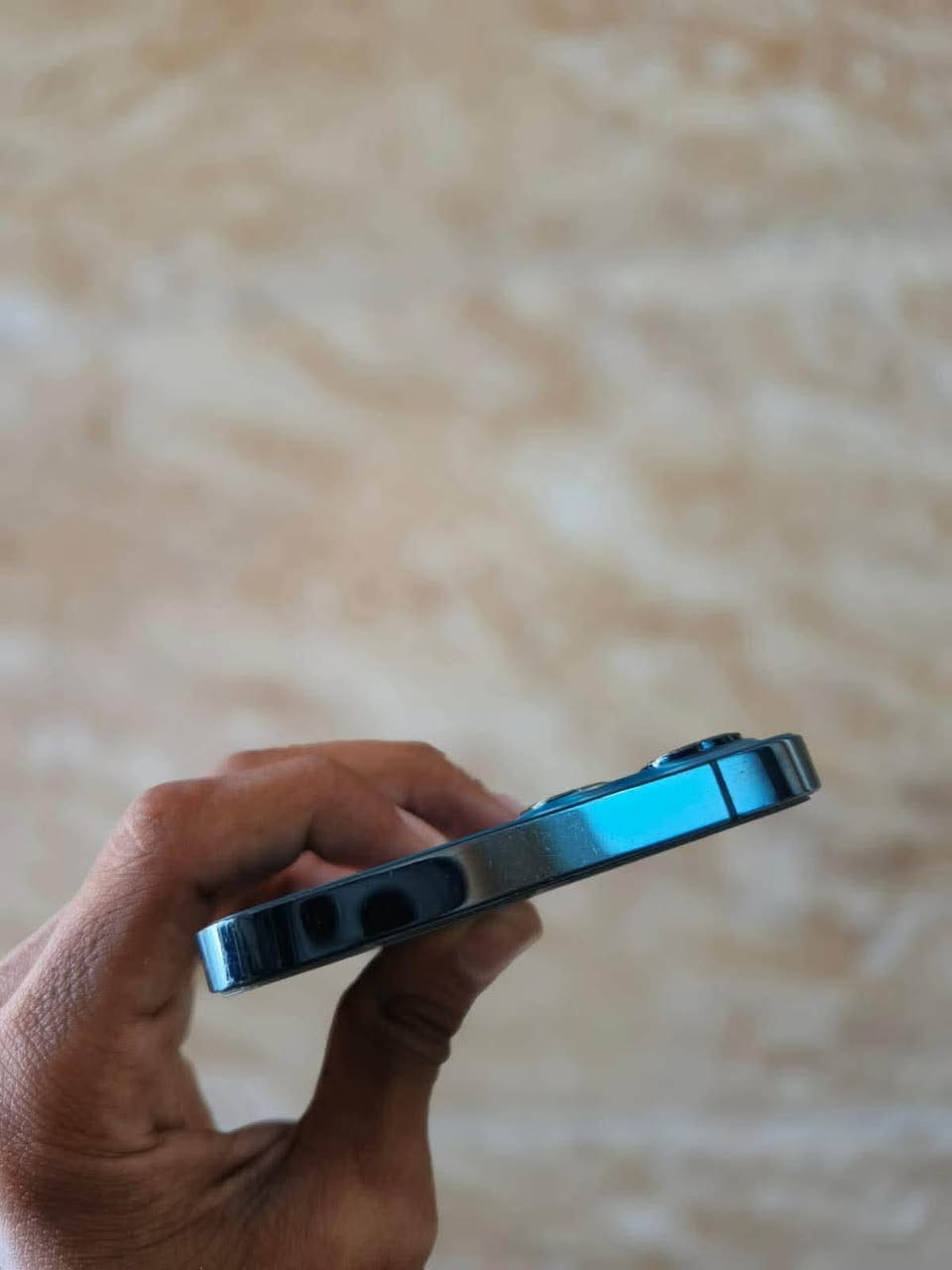 آيفون ١٢ برو ماكس مبدل شاشه اصليه 3 خيارات 
وبطاريه ١٠٠ مبدله هم اصليه بدلته ب ٨٥ الله شاهد 
ذاكره ٢٥٦ عملاقه 
ول باقي كفاله
مكاني نجف حي نداء. مراوس أو بيع سعر ٣٧٥ قفللل 
الرقم  ***********

