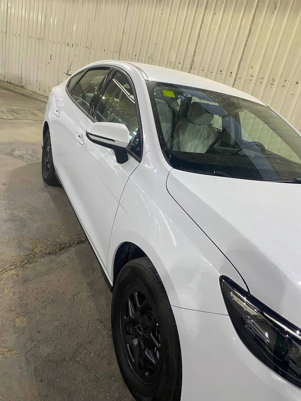 حبايب كلبي زبائن ومتابعين شركة حازم حياوي اليوم جايبلكم مستخدم
النوع :BYD سيل 05بطارية 128 كيلو كير تعليك 

الموديل 2025

عداد المسافة الكلي:11 الاف 

السيارة مكفولة كفالة عامة من الصبغ والتبديل والبارد 
مواصفات السيارة
 
*محرك 1500 

* داخل ابيض جلد 

* كير تعليك 

* بطارية جبيرة 128 كيلو 

* منفذين شحن سريع وبطيء 

* قطعتين تبريد 

*تشغيل بصمة ودخول بصمة

* غراض السيارة كلها كاملة أرضيات حوضية 

وبصمة وكارت 
للاستفسار:(***********)
