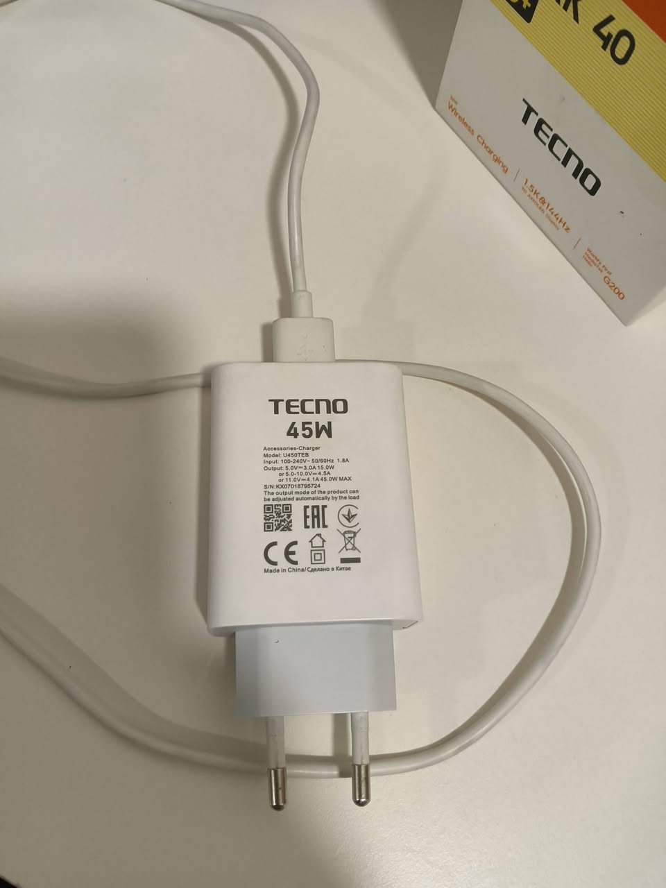 Tecno Spark 40 Pro+/تكنو سبارك 40 برو باص
موصفات 
شحن واير لس 30واط 
وشاحنة تايب سي 45 واط 
بطارية 5200
شاشة مقوسة تدعم 144 هيرتز
ببجي يشغل 60 فريم 
لون دايمون 
صار بيه فطر بل كلاس فا بدلت شاشة من شركة شاشة اصلي وشرط 
العنوان موصل ايسر 
*********** بيه واتساب 
ادفع سعرك أو مراوس حسب القناعة
