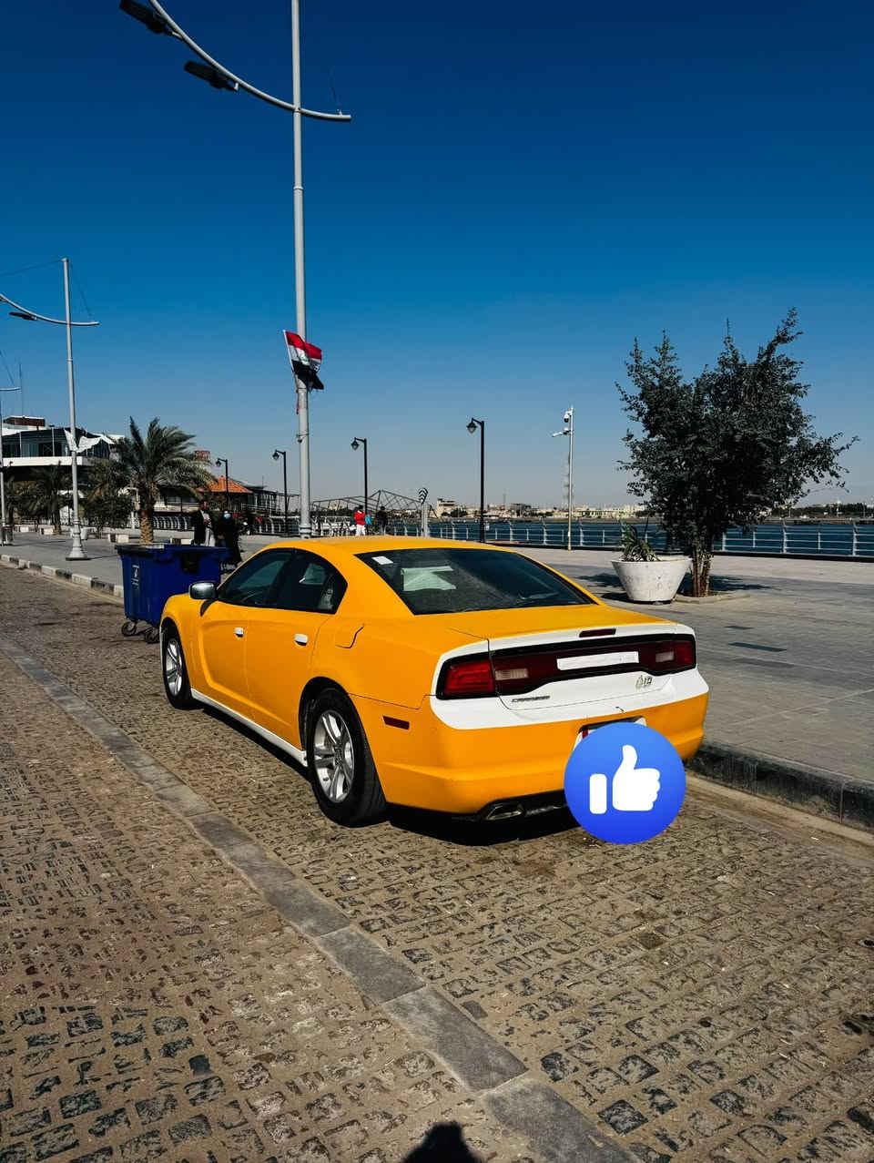السلام عليكم جارجر موديل 2012 حادثها جاملغ وبنيد تبدل الجاملغ ولبنيد نفسه سياره جاهزه للئخير عربانه مال حديث يعني نعومه فول مكينه كير مشروطات طخم تاير حداديه تبريد كله جديد رقم انبار مشروع وطني راعيها يمنه بل ناصريه مصفره هيئه وغرمات مكانها ناصريه سوق الشيوخ للستفسار ***********
