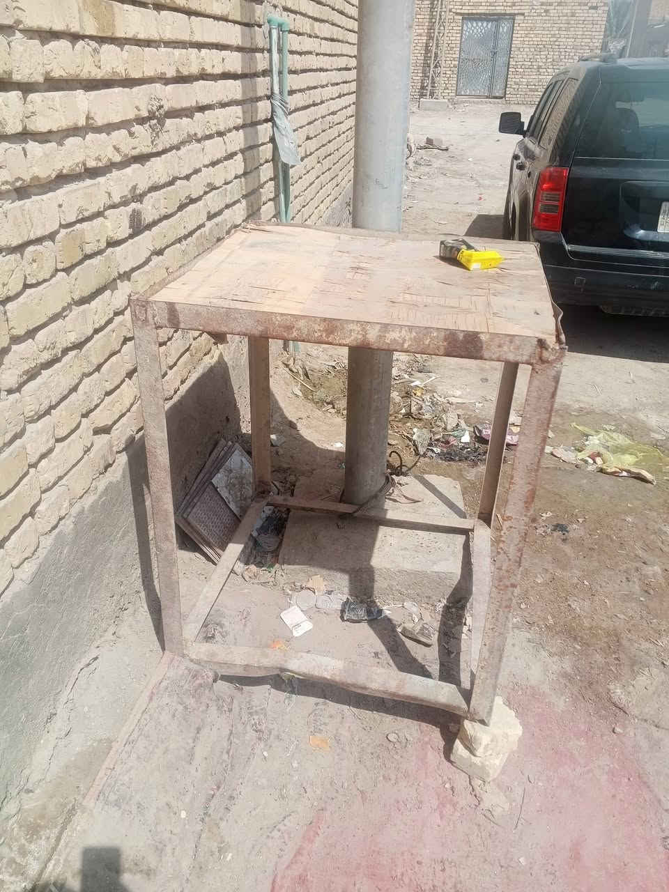ميز البيع أسعر 15
