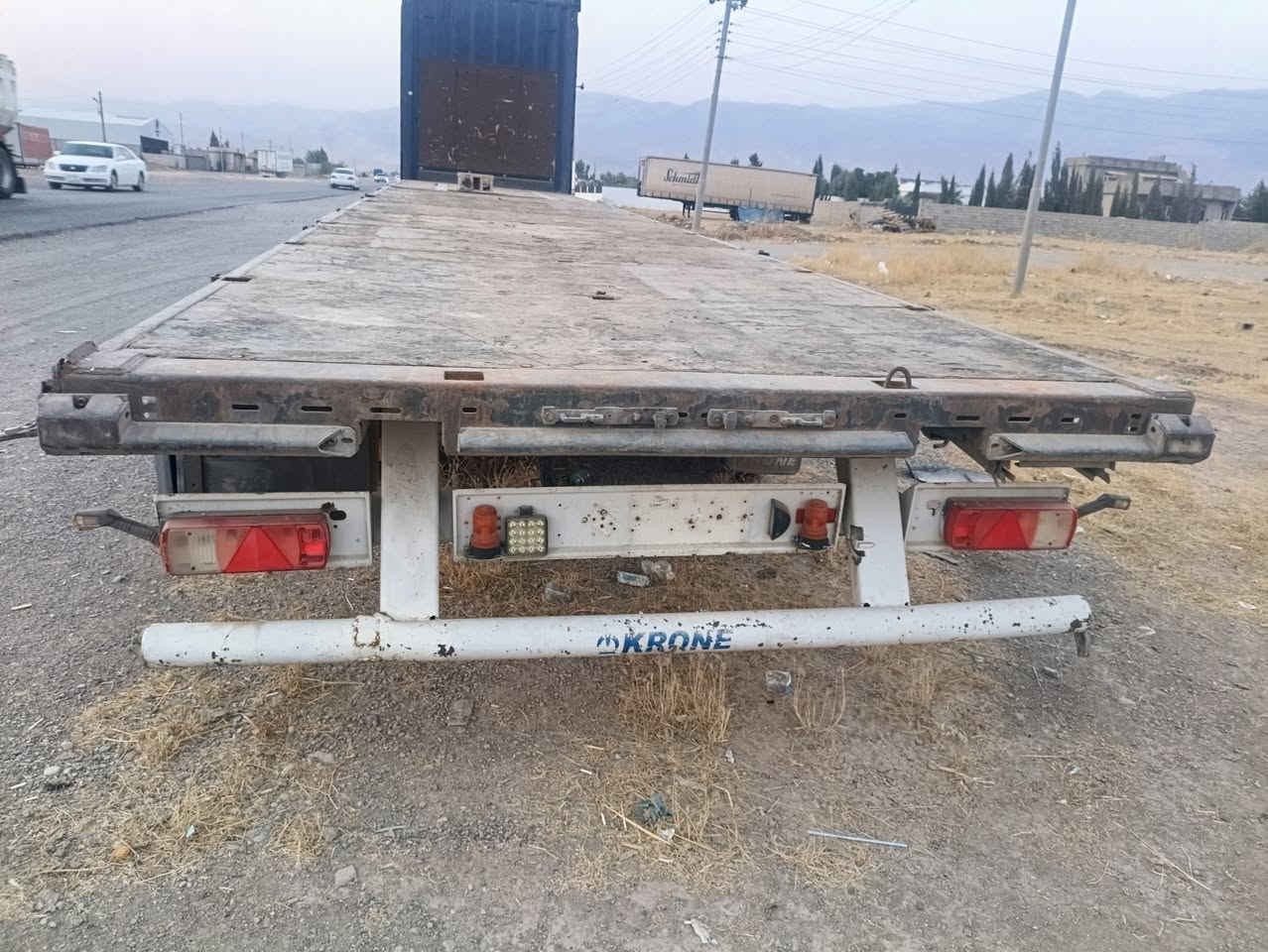 عاربانەی فلات کرۆن علوج 
دنگیر bo ecoplas مەزبوت بۆ ئیشکردن 
سعر 55
شوێن سەیدساق 
ژم ***********.    ***********
