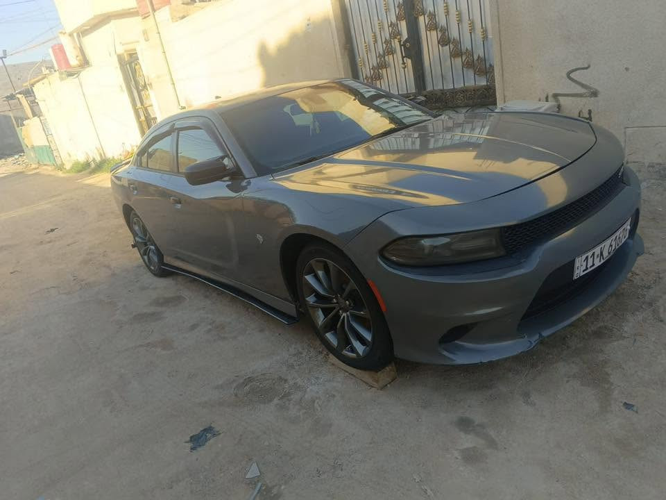 سلام عليكم للبيع جارجر ١٨ اصل 
حدث بس بنيد فول موصفات 
لون سمنتي رقم بغداد نكليزي 
تنته سياره جديده مكان بصره 
باقي تفاصيل نتصل ***********
