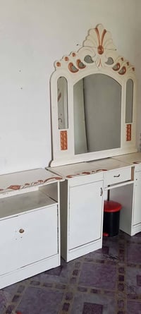 غرفة اخشاب • جديدة • اتصال فقط