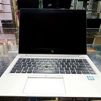 HP EliteBook 840 G5 • i5-8350U • ٢٥٦GB SSD