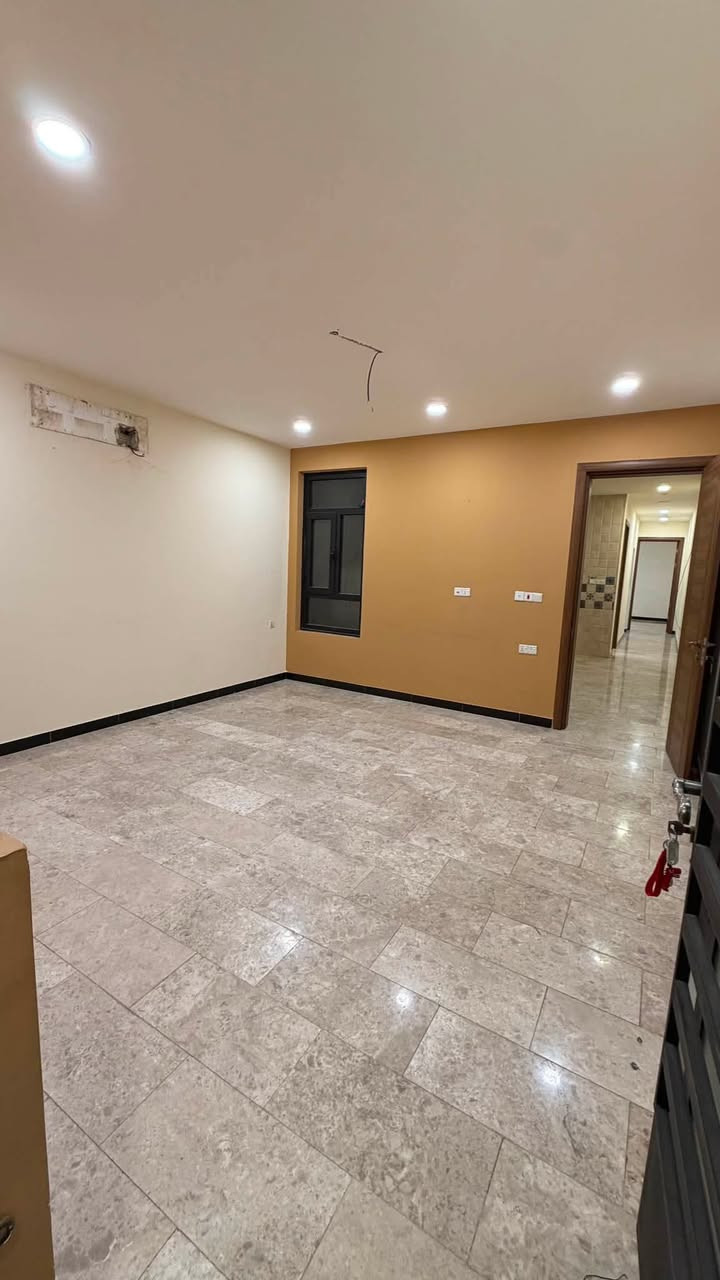 بمـشـتـمـل للإيـجـار ( مشتمل نضيف جداً ) (طابق اول )
📍 السيديه - الضباط - قرب شارع المركز 

🔷مساحه 150m
🔷غرفتين نوم 
🔷  صاله
🔷مطبخ 
🔷خدمات صحيه
🔷 سعر : 700 الف قفل 
______________________________________

‎للاستفسار اكثر : ***********
