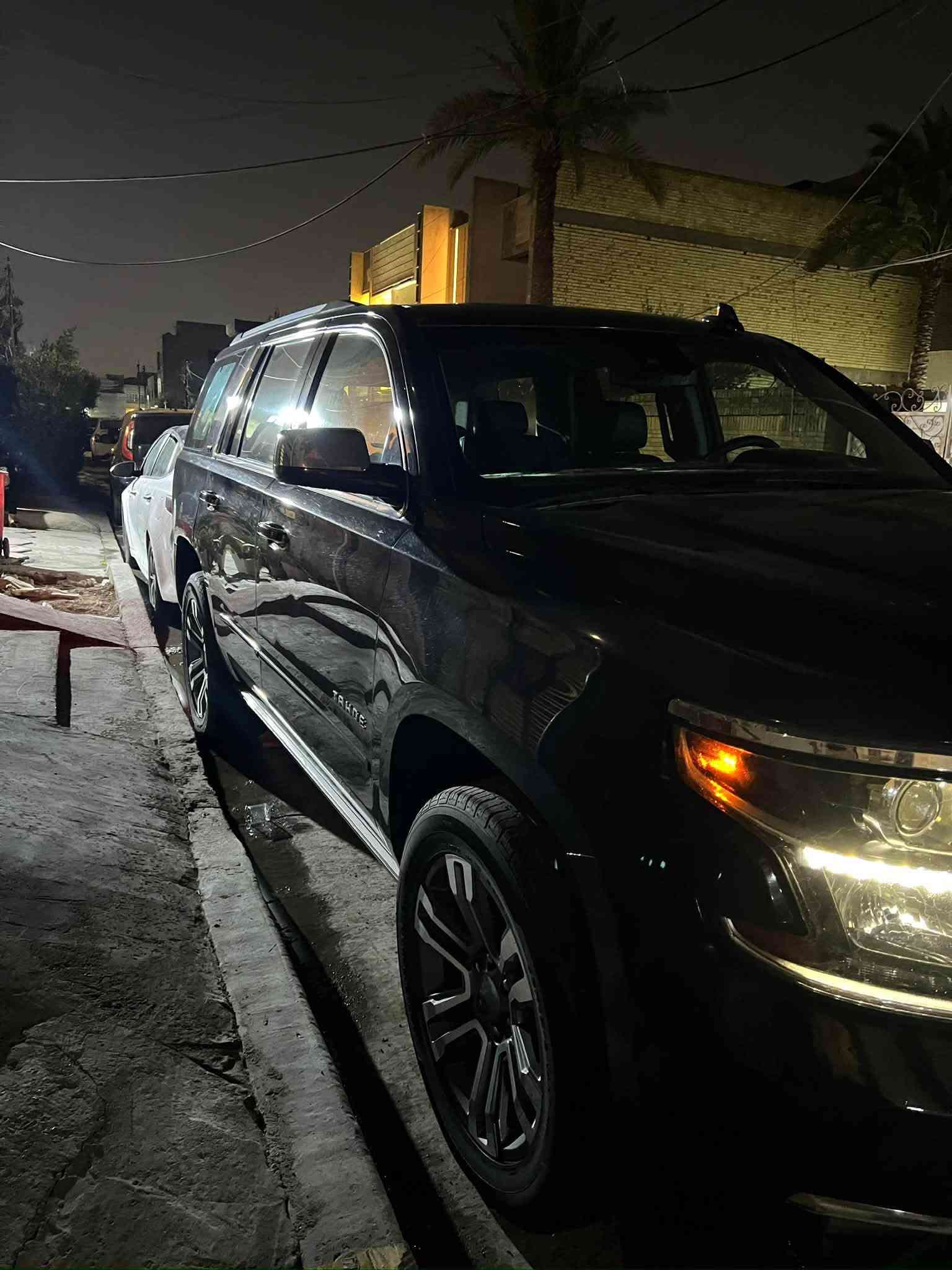 سلام عليكم تاهو شوفرليت موديل 2016 فول مواصفات LTZ
محرك 5300 رقم بغداد وارد امريكي 8V سياره بأسمي

مواصفات السياره

جكات كهربائيه
تشغيل بصمه + تشغيل عن بعد
صندوق كهربائي
مقاعد (تدفئه + تبريد)
شاشه (اماميه + خلفيه)
مقاعد جلد
داخله اسود ملكي
دركسون جلد مع تحكمات
مرايا قابله للطي كهربائي
تحذير الاصطدام الامامي
7 مقاعد
مثبت سرعه
فتحت سقف كهربائي
شحن لاسلكي
بلوتوث + كار بلاي
سياقه ذاتيه

مواصفات LTZ معروفه

سياره بيها جامليغ
تحويل مباشر مكان (بغداد) السعر $340 وبيها مجال لتواصل
الرقم ***********
