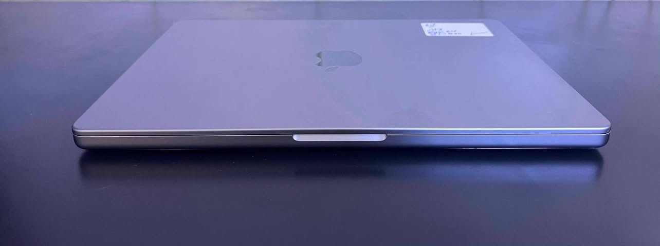 MacBook Pro 2023 14” M3 

Ram 24 | SSD 500 
Battery 96 | cycle 101

Price: 1,800,000 

المبيعات : ***********
الدعم الفني والصيانة: ***********

متجرنا على سوبركي 

https://app.gini.iq/deeplink/macmasters

قناة التلجرام

https://t.me/macmastersiQ

حساب الانستا 

https://www.instagram.com/macmaster.iq?igsh=NW4zdDdsbTExYnEx&utm_source=qr

حساب الفيسبوك 

https://www.facebook.com/share/17h5xxa2YC/?mibextid=wwXIfr
