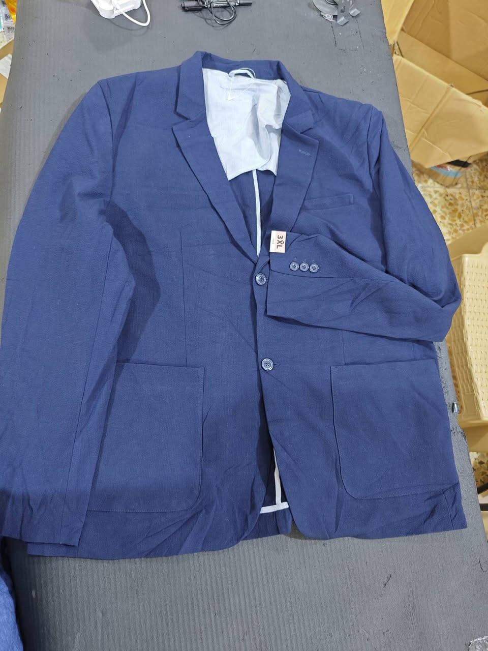 ماركات أوربية سبلاش وماكس وكأابه قياسات خاصه 4و5و6 أكسات 
جديد غير مستخدم سعر القطعه ٧ آلاف فقط تصفيه مولات اوربيه 
***********
