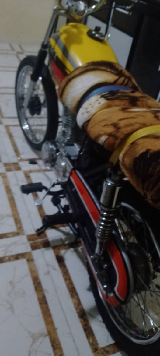 سلام عليكم دراجه يراني البيع  المكينه تيربو حلوه نضيفه مفتوحه مره وحد المكان الزبير يم المحكمة الجديد السعر 400 وبيها مجال رقم واتساب وشريحه شغال ***********
