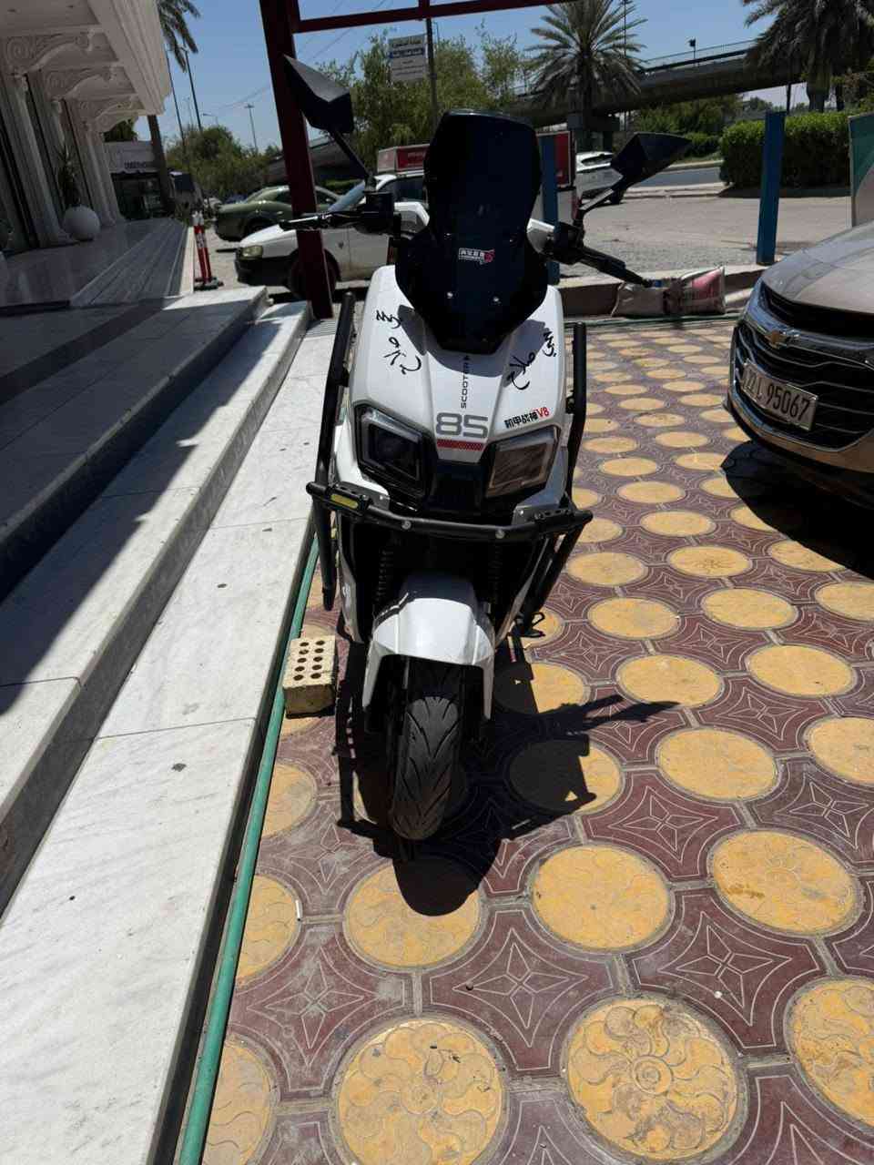 دراجه شحن للبيع
عدد باتري 6 مسطره 32 امبير الدراجه نطيفه 
السعر 850 بيها مجال بسيط 
 العنوان بغداد السيديه 
***********
