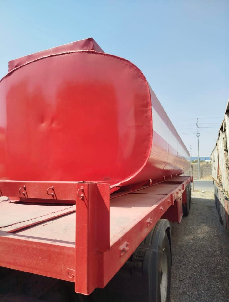للبيع ….تريلة 🚚  تنكر مارسيدس 
شمعة موديل 1997
كير مكينة شرط 
اصل ربط مالها تنكر    
العنوان أربيل  طريق مخمور 
***********
***********
