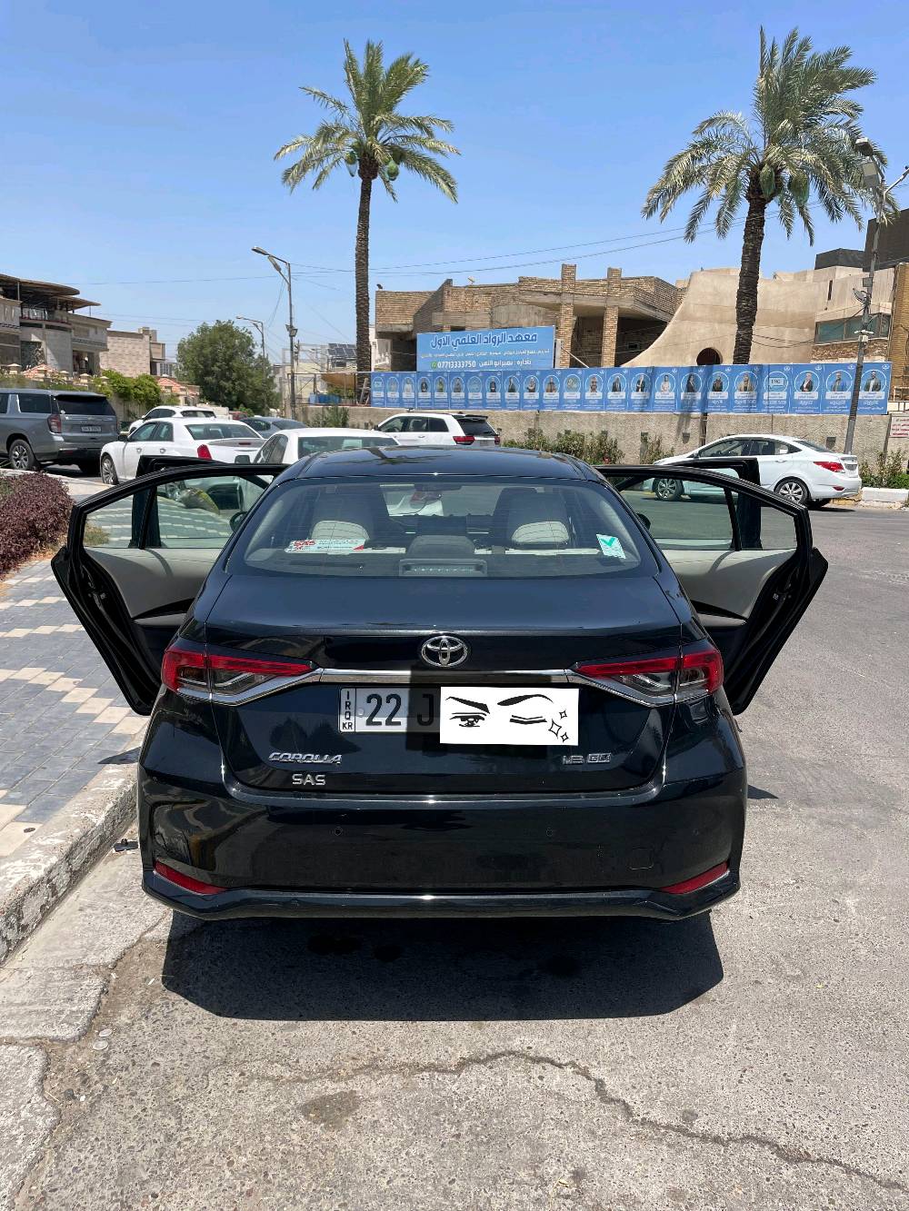 سيارة كورلا ساز صفرية للبيع 2022 دواخل غير ملموسة ماشية فقط عشرة الاف كيلو اوتوماتيك بنزين اسود فول مواصفات بدون فتحة سقف كاملة مكملة من كل التفاصيل السعر 180 ورقة
ممكن تذكرلي الموديل/الفئة بالضبط؟ يعني SE / XLE / GLI لو شنو حتى المشتري يعرف المواصفات الدقيقة.: 
Gli
السيارة وين موقعها هسه بالضبط بأي محافظة/منطقة؟ وهل متاحة للفحص بأي وقت؟: 
بغداد المنصور 
شنو وضعها القانوني والأوراق؟ عادية لو منوكتها/استيراد، وكلشي باسمك لو بيها وكالة/تحويل؟: 
باسمي
بيها أي صبغ أو سمكرة أو تبديل قطع من قبل لو كلها وكالة؟ وإذا أكو، شنو الأماكن تحديداً؟: 
كلها وكالة
السعر 180 ورقة نهائي لو بيه قابلية للتفاوض؟ وتقبل تبديل أو لا؟: 
قابل للتفاوض ولانقبل تبديل 