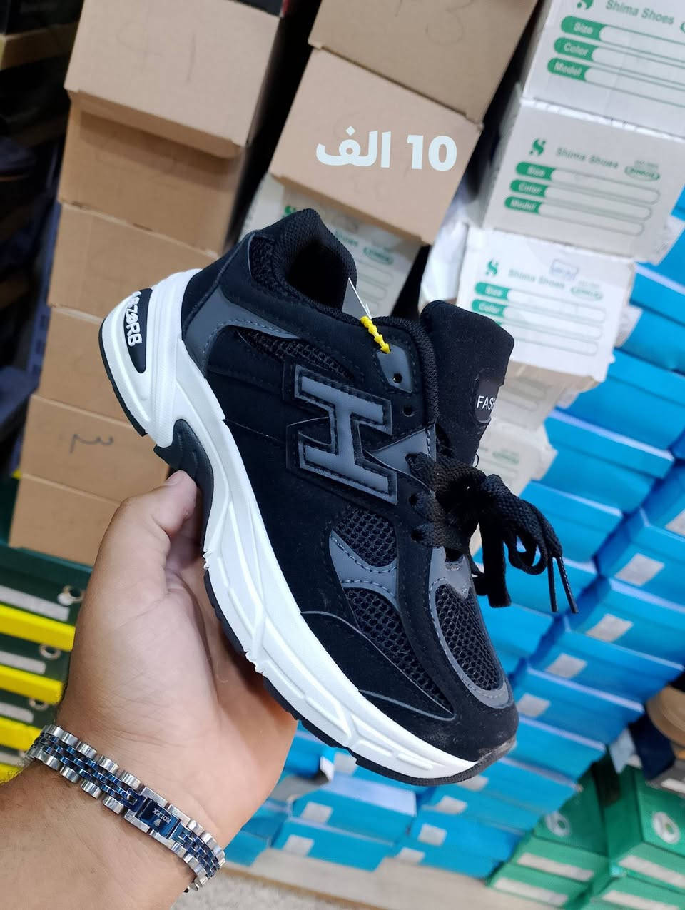 السلام عليكم ورحمة الله وبركاته 

وصل أحذية الاطفال الاحجام الولادي 

العنوان📍... الشرقاط السوك الكبير مقابل فرع الموسى و شركة نبض دجلة 
‏‪***********‬‏📞

