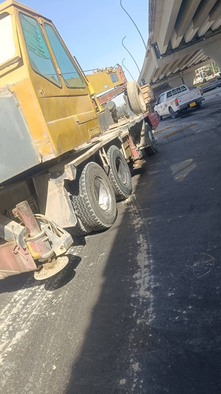 سلام عليكم كرين 20طن سلايتين للبيع موديل 84 كاتو  
مكان بغداد للاستفسار ***********
