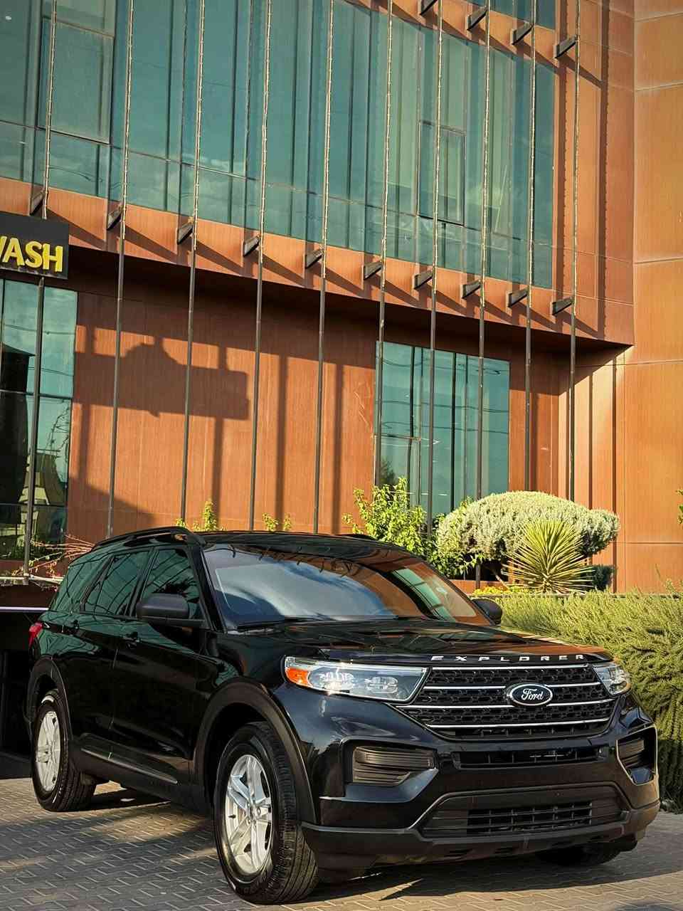 السلام عليكم  
للبيع فقط
‏FORD EXPLORER 2024
مواصفات XLT
- فول رادار سستم امامي جانبي خلفي
‎كاميرا خلفي حساسات خلفي 
‎بسمه تشغيل بسمه ابواب 
‎تشغيل عن بعد
‎صندق شفت كهرباء
‎- كشنات كهرباء كشنات هيتر  ستيرن هيتر
‎- شاحن لاسلكي 
لايتات ليدو زينون بكلايت ليد
‎ ستة وضعيات قيادة
‎محرك 4 سلندر 2.3 تيربو
‎- ماشيه 26 الف فقط  
‎- تدفئة كشنات وستيرن 
‎- كشنات منفصل VIP
‎7 راكب
تبريد مركزي
‎بدون قطره صبغ بدون تبديل 
شبر تعديل بارد من جملغ خلفي فقط
بدون رقم تترقم شمالي فقط اربيل سليماني دهوك
‎للاتصال والاستفسار اكثر 
***********📞
