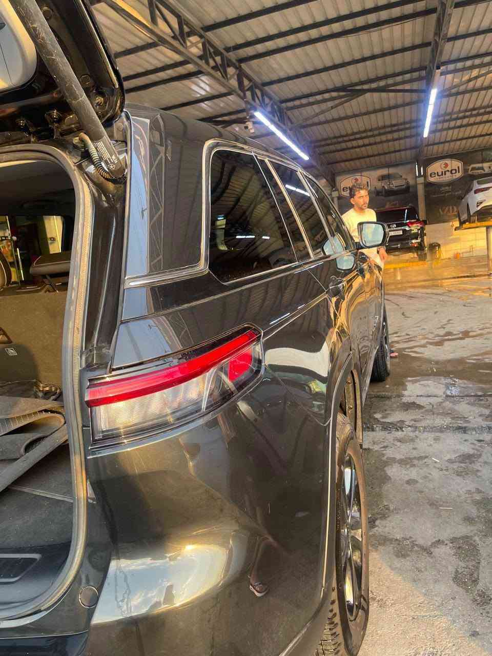 السلام عليكم جيب مديل 24 لمتت فول الفول مواصفات ماشيه 70 استخدام مال بيت استخدام بسيط سعر 280 وبيهه مجال الاستفسار اتصال أو وتساب ***********
