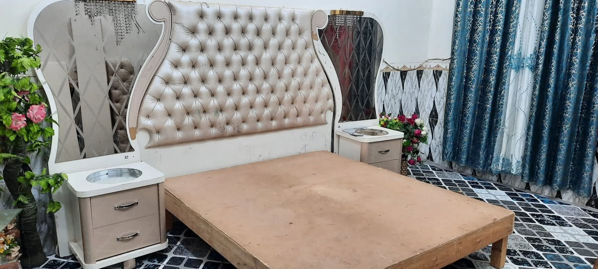 البيع تاج جربايه تركي اصلي العنوان ميسان عماره اي استفسار اتصل واتساب موجود بالخدمة 《***********》 سعر مناسب 《50》 ألف تاج عمارة, ميسان

نص مكتوب في الصور:
- 1 من 9