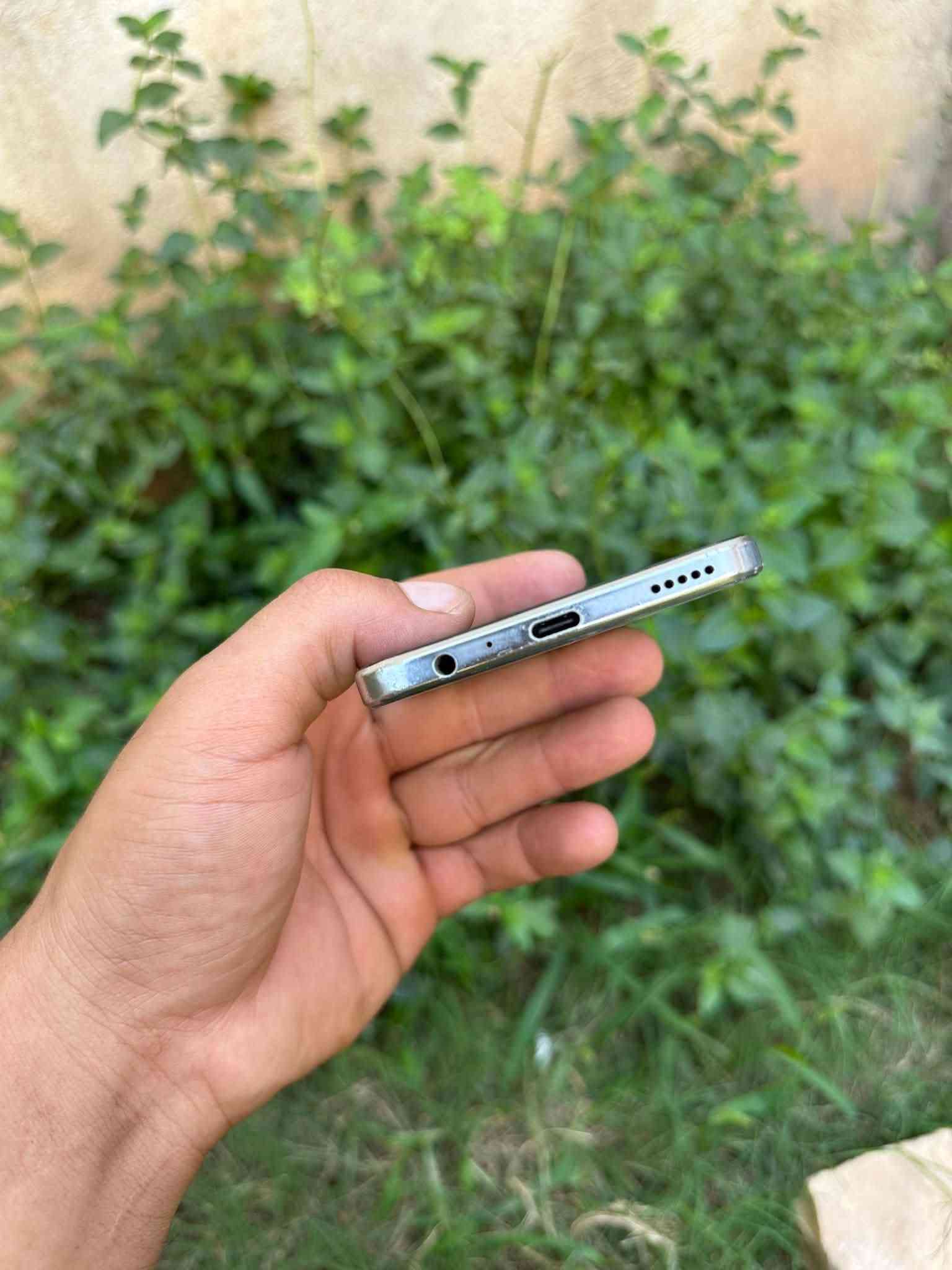 جهاز هونر X8a
ذاكره 128 كيكه
رام 8
بطاريه 6000
جهاز مامفتوح كله بلادي
ويا ايربود اصلي شغال هديه
سعر 120 الف بي مجال
شراي اتصل ***********
