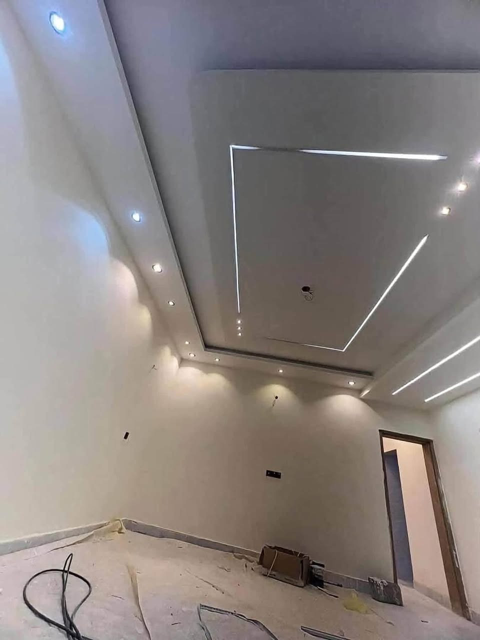 ✨ صبغ – ديكور – جبس بورد (النجف الاسرف)✨🏠
نفذ بيت أحلامك بذوقك وبجودة عالية 💪
🔹 صبغ حديث بألوان عصرية
🔹 ديكورات داخلية مميزة  (اسعار مناسبه)
🔹 جبس بورد بأجمل التصاميم
🔸 شغل مضمون • التزام بالمواعيد • 
📞 للحجز والارسال ***********
