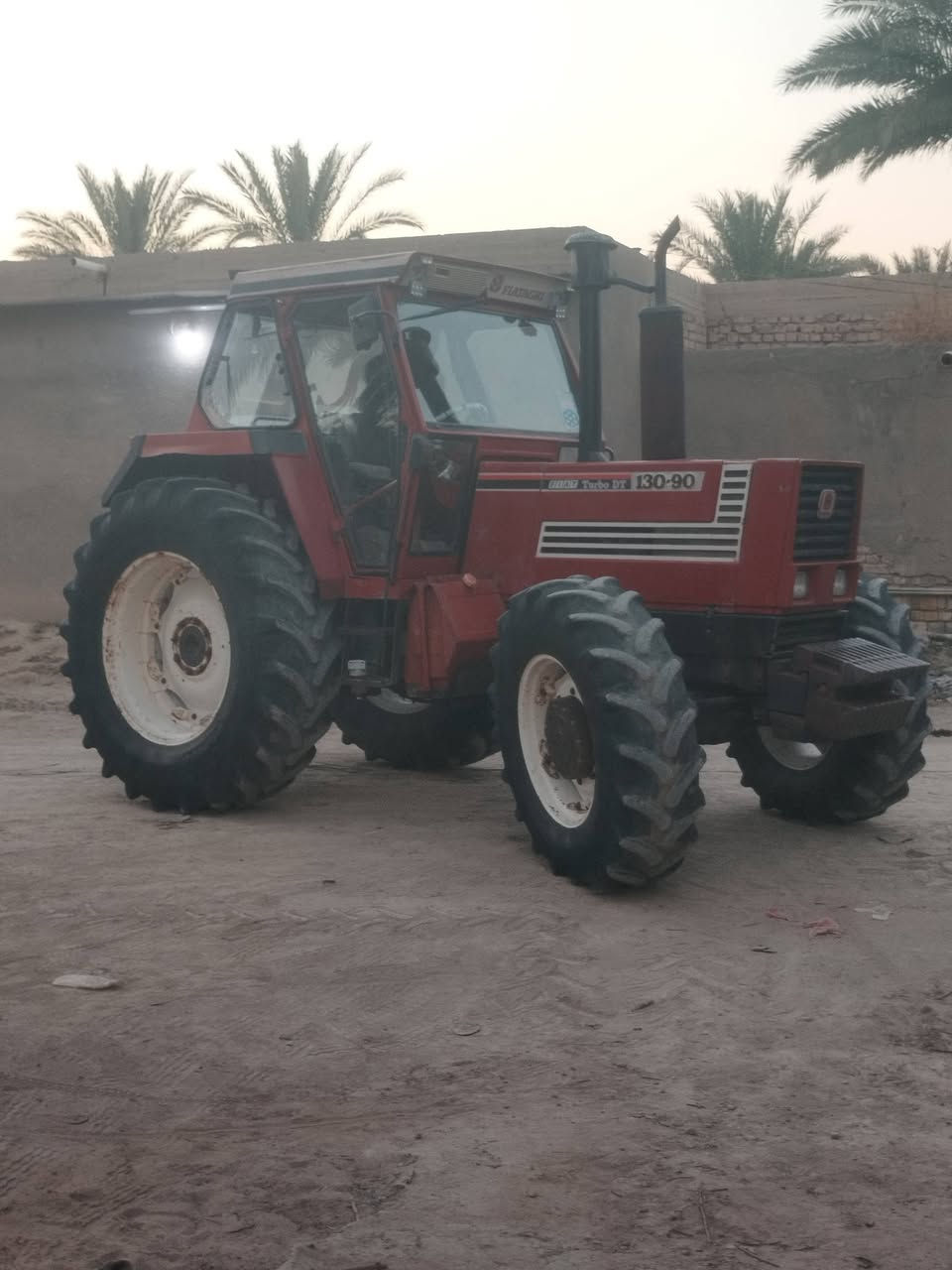 سلام عليك مكينه فيات 130 مكفوله فول مواصفات بكك بل صفحه شاصي ابو الحنيه،اكسن بارز    رقم تلفون ***********
