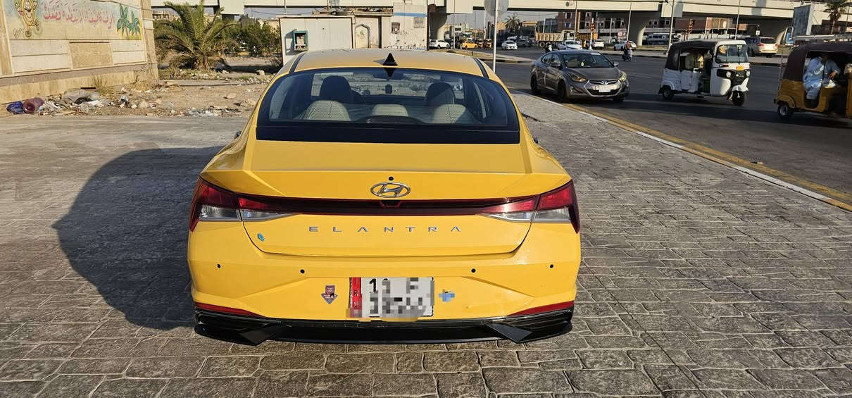 هونداي النترا 2023 بغداد 
الموصفات :👇

سعة المحرك:- 2000دوش 

الموديل 2023 

🔘بصمة تشغيل 

🔘بصمة أبواب

🔘بصمة صندوق 

🔘تشغيل عن بعد

🔘رادار امامي رادار خلفي وجانبي

🔘مانع تصادم بريك ذكي 

🔘مدخلين شحن واوكس

🔘صندوق ذكي يفتح عند القتراب

🔘حساس تبيه المقعد الخلفي

🔘كاميرا خلفية دوارة

🔘تنبيه عند الاقتراب من الرصيف 

🔘مانع تصادم 💥 

🔘حساسات اطارات 

🔘مثبت سرعه Cross

🔘اضوية اماميه LED

🔘نضام ترحيب عند الاقتراب 

🔘مانع انزلاق  

🔘دخول ذكي 

🔘نظام قيادة ذاتية 

🔘انارة اضوية اوتوماتيك 

🔘3 أنظمة قيادة 

🔘شاشة اعطال الكترونية 

🔘زر عرض الكاميرا

🔘 ماشية  60ml
السعر 140
*********** بغداد البلديات
