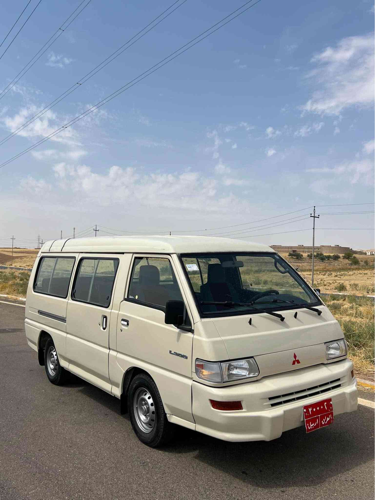 پاس مستەربۆشی
ڕەنگ خاکی  
مۆدیل ٢٠٠٢ 
حیزام سبوغە بۆ جوانی 
تازە سبوغ کراوەتەوە 
هەر چوار تایە نوییە 
گاعی و کوشنی نوێیە
پشت و پێشی دەعمی نیە 
تاقم پێشی تازە توند کراوەتەوە 
هەزەی نوێیە 
کامل مەزبوت کراوە 
کارەبایی کامل بەشەرت 
مەکینە،گێڕ،تەحویل،غەڕامە،بڕاوە بەشەرت 
وەکالەی بەناوی خۆمانە 
سعری فرۆشتنی ٥٨ گەڵاو کەمێک معامەلەیە 
بۆ زانیاری زیاتر پەیوەندی بەم ژمارە تەلەفۆنەوە بکە 
***********
***********
شوێن.کۆیە كويسينجاك, أربيل

