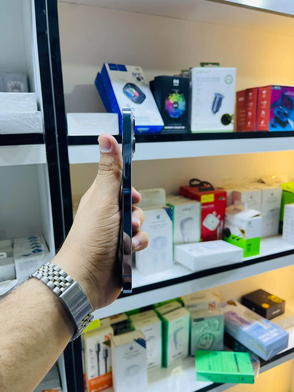 آيفون ١٣ برو ماكس • ٢٥٦ • نضيف ٩٥٪