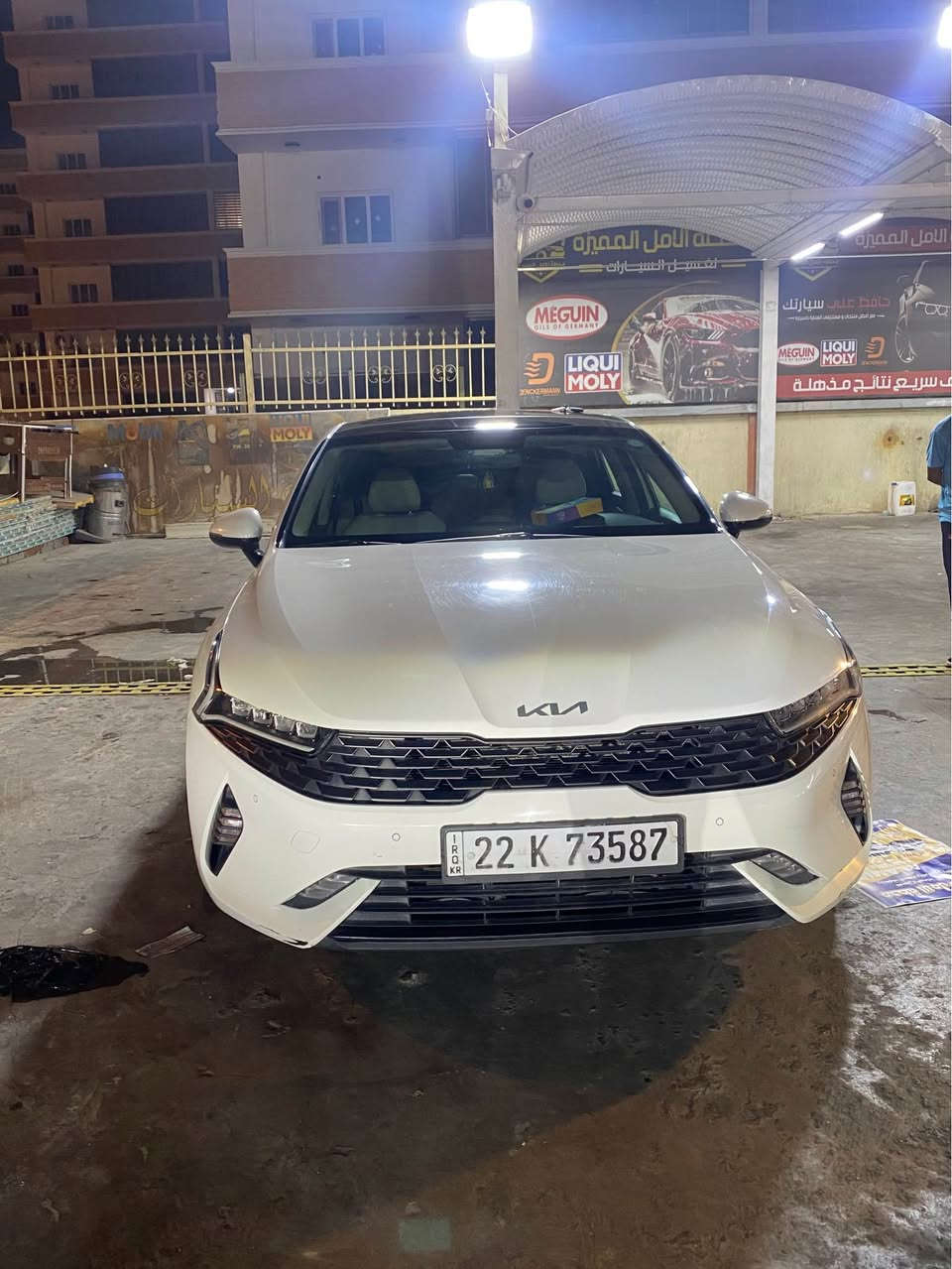 K5 موديل 23
خليجي محرك دوش 2000
فول مواصفات 

بيها بارد بالمدكر الايمن
وصار بيها حادث عندي بالمدكر الايسر جهة السايق
وشوي من الباب حادثها بسيط وموجود صور 
بس انصبغ مكان الحادث 
السعر 190
*********** البصرة, العراق
