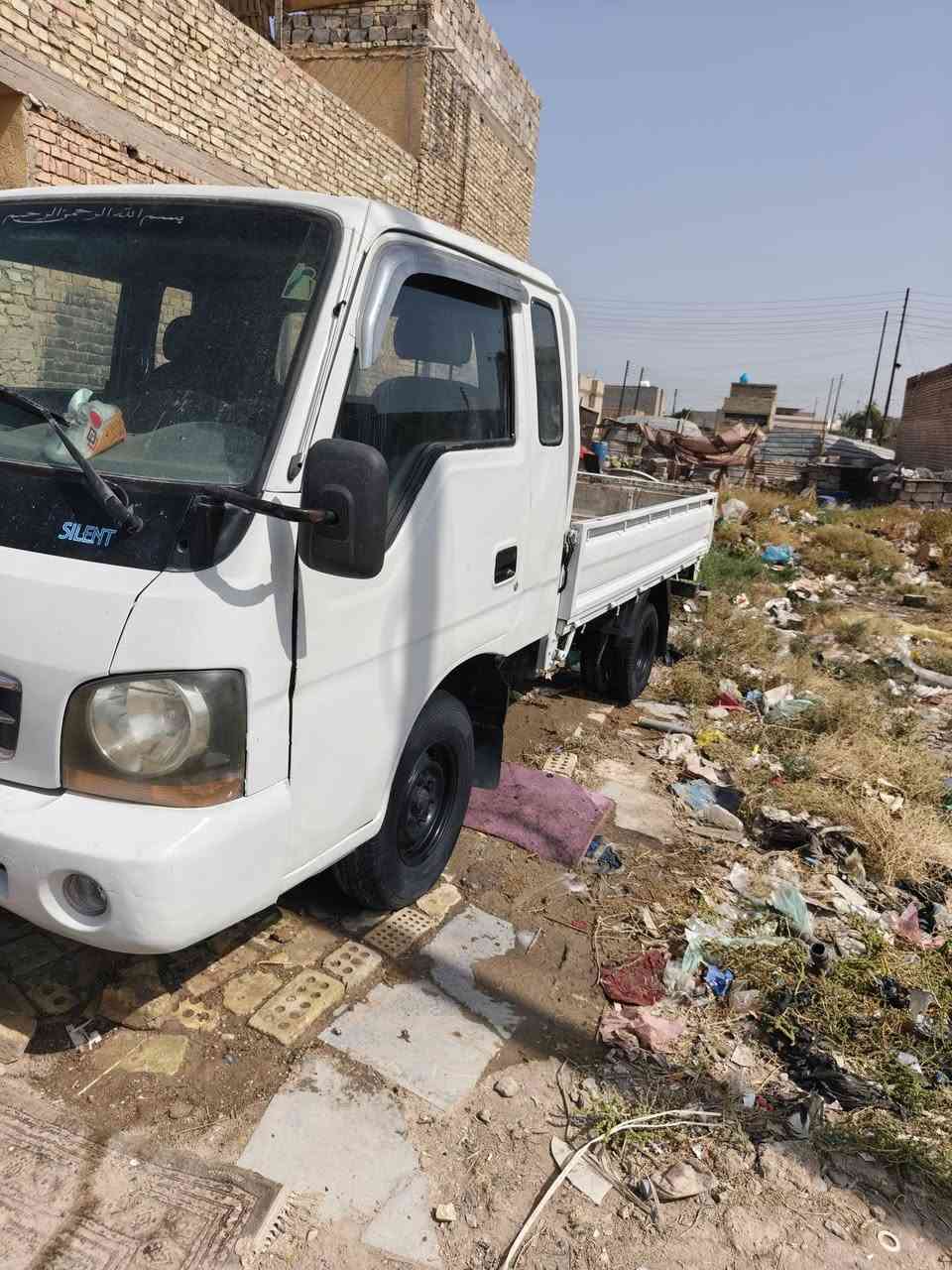 موديل ٢٠٠٢ • قير ومكينة مكفولة • سبع البور