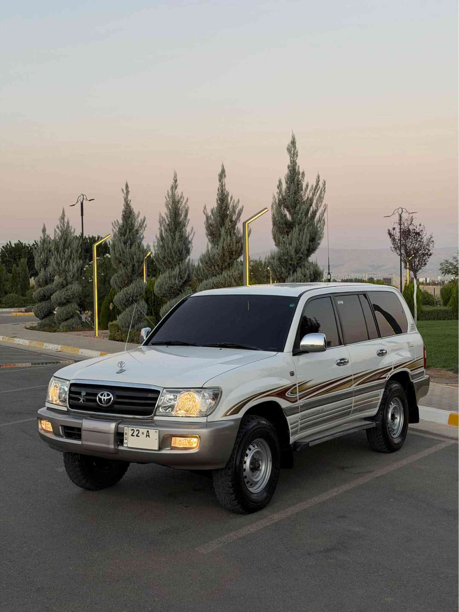 مۆنیکا 2002 GX.R
گێڕ و مەکینە و ئەکسلو دەبڵ ئەکسل بە شەرت
پێش تەبەڵە مەرغووب
مواصفات سێ ڕوبعە
‎ناوزەرد_سەلاجە_تەبرید مەرکەزری_٤جام کارەبا_سوکان ئێرباگ_دەبڵ فڵەچە_هۆک بیلادی

٤تایە و ویلی دەنلوبی لۆکی لەژێرە
‎تەقەو ڕەقە هەمووی بەشەرت
پێش و دوا چرکەی تیانیە
جێلەزگە بەشەرت پێوەی نەسوتاوە ژێر طلیشەکانیش بەشەرت
دەعامی بۆ دەعامی بەشەرت هەموو گیانی لەسەر دەقی 
شەریکە ماوەتەوە یەک دینار مەسرەفی تیانیە 
سەیارەکە ٤ پارچەی بۆیاخە قرچێکی ناو دەرگاکەی هەیە و تەواو 
سەنەوی و ڕەقەمی تازەیە تەحویل و غەرامەی بەشەرت
سعرێک خوار هەموو بازاڕ  ۱۲۲ گەڵا و مەجالێکی زۆر کەم 
شوێن سلێمانی *********** السليمانية, العراق

