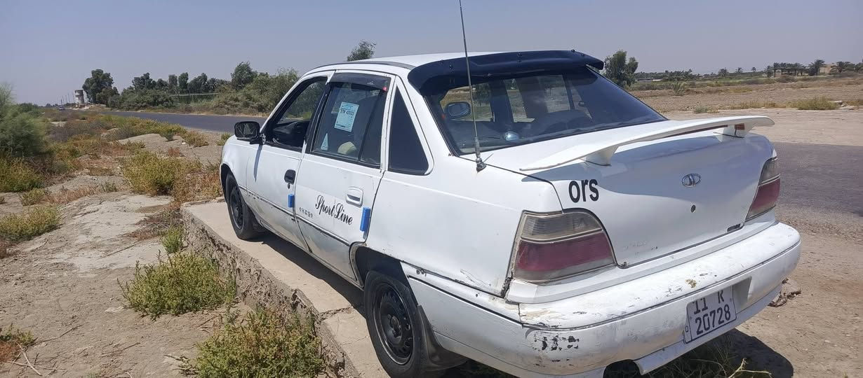 سلام عليكم 
سلو 94 مكفولة كير محرك باور كله جديد تحويل مباشر  السيارة مال جناي نضيفة السعر 24 وبيها مجال غير متواجد عالفيس 
عنوان ابي غريب حميد شعبان 
***********
***********
