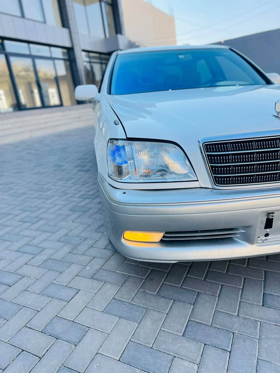 مەلیکە مووس 2002
D4بچوك
دوو دووگمە پەردە داژبڵ نەجەف ناوزەرد 
کۆدی نییە یەک پارچە بۆیاخی ئەورووپایە 
سعری 48گەڵاو مەجال 
***********.
***********سەیسایق

