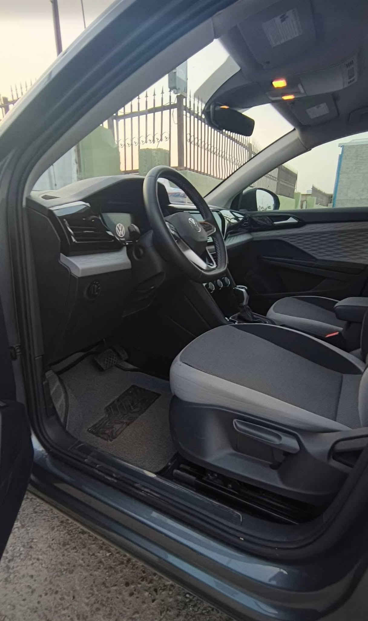 للبيع: فولكس فاجن تاوس (Volkswagen Taos S) موديل 2024 بحالة ممتازة
الموديل: 2024 (تاريخ الصنع 03/2024)
​المسافة المقطوعة: 60 ألف كيلو متر
​المحرك: 1.5L تيربو - نشط واقتصادي جداً (158 حصان)
​نظام الدفع: أمامي (FWD)
​الجنوط والإطارات: قياس 17 بلاد (R17 215/55)
​حالة السيارة: وارد أمريكي، الضرر (بُنيد مصبوغ فقط)، والسيارة جاهزة من كلشي وما تحتاج أي مصروف.
​الرقمية: تترقم أربيل
​المكان: تكريت
​السعر: خاص
للتواصل والاستفسار يرجى الاتصال على الرقم: ***********
