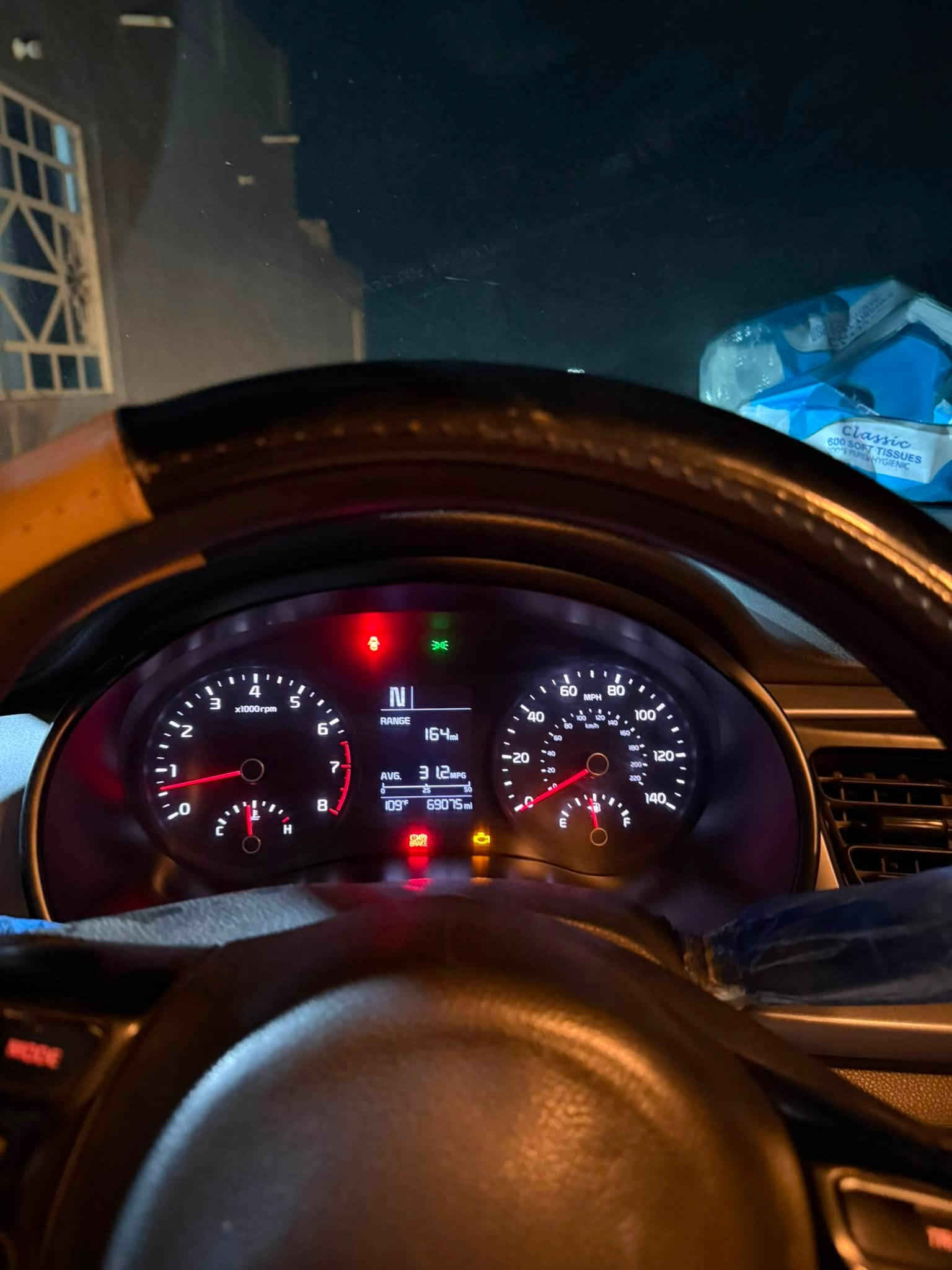 للبيع كيا ريو موديل 2023 وارد أمريكي حادث جاملغ مبدل ونص من البنيد  ماشيه 68 معوقين تريد وكاله جاهز بأي وقت رقم مثنى الجديد السياره جاهزه مال جناي تخم تاير ستوني شاده مكاني الديوانيه السدير السعر 107 وبيها مجال رقم الهاتف ***********
