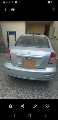 ساسوكي sx4 نضيفه للبيع السعر 60 ورقه وبيهه مجال رقم نكليزي ديالى مكاني...