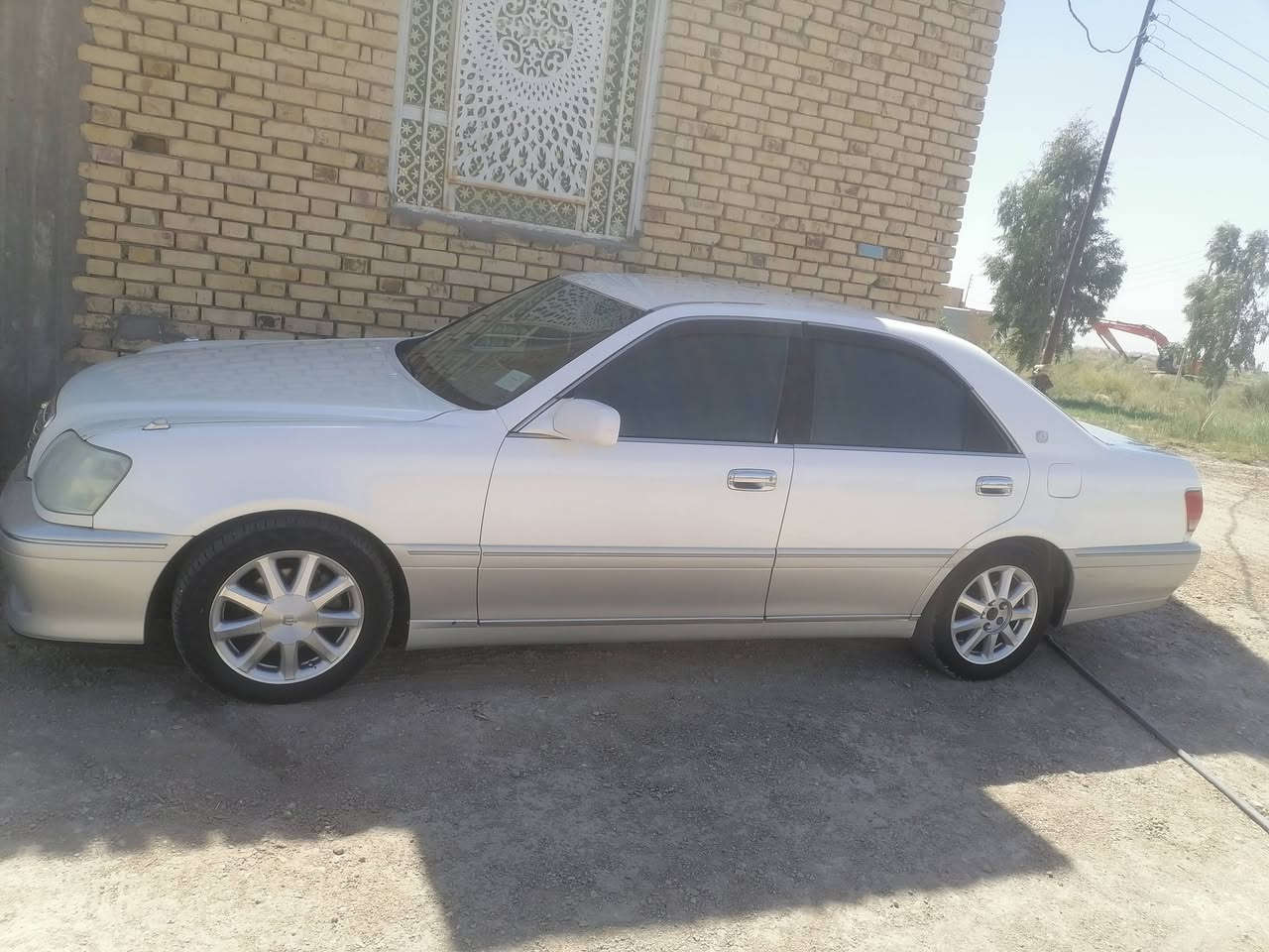مكلف بل نشر سلام عليكم  ملكه البيع مديل 2000 رقم بصره مداور ثاني يوم قرار 48 شاصي 75 مكفوله من الكصه والعيب الشرعي ونقل الجثه  مكينه وكير مكفولات  فول مواصفات ماعده الفتحه اربع دكم ثلث قطع تبريد مكينه ديفور الجبير ويل ابو النجمه سياره جديده احله من الصوره السعر 150 وبيه مجال الشراي مكان البصره الشراي ينتصل على هاذه الرقم ***********
