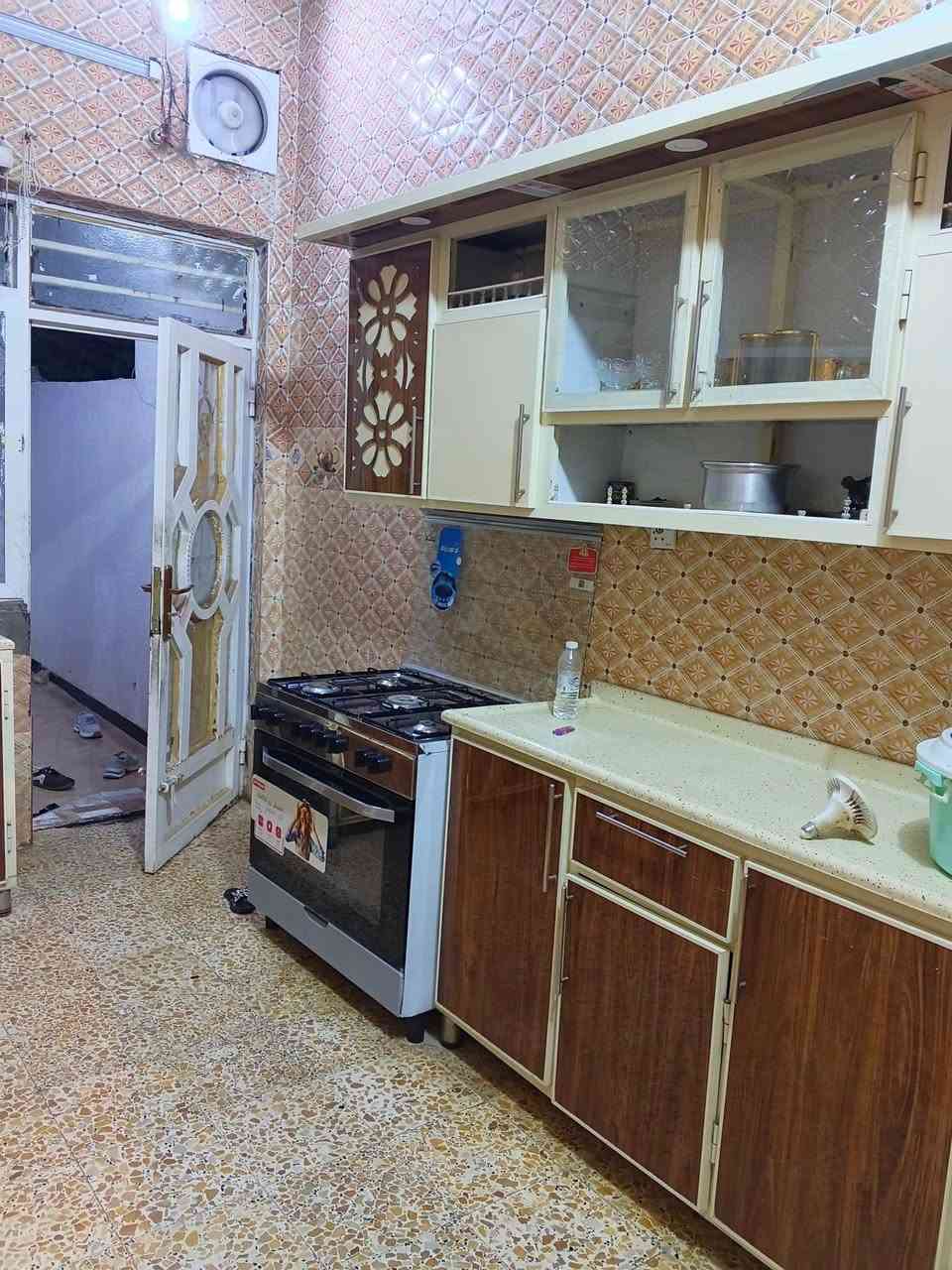 بيت • ١٥٠م • دورين