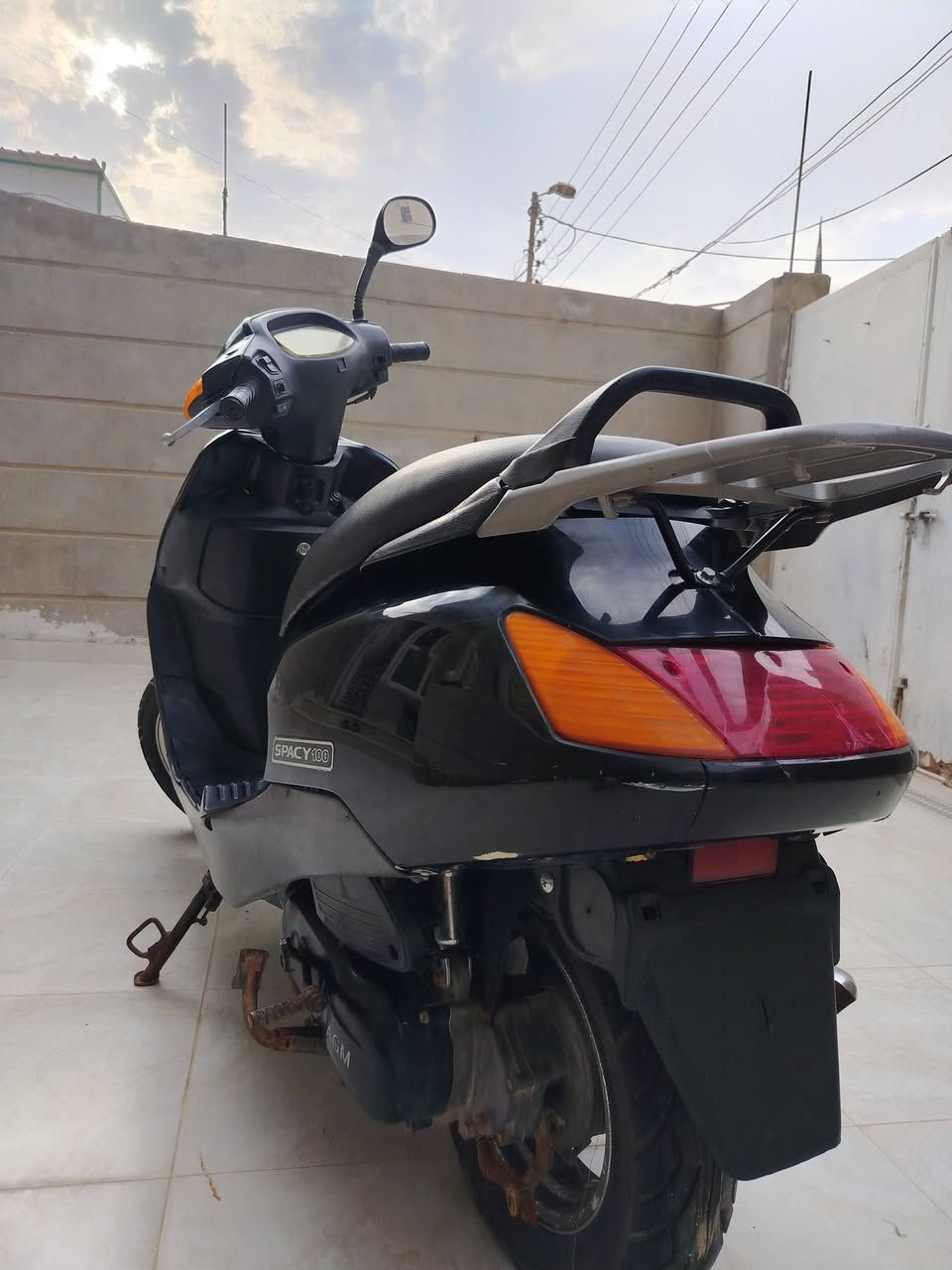 سبيسي • ١٠٠ • نضيف