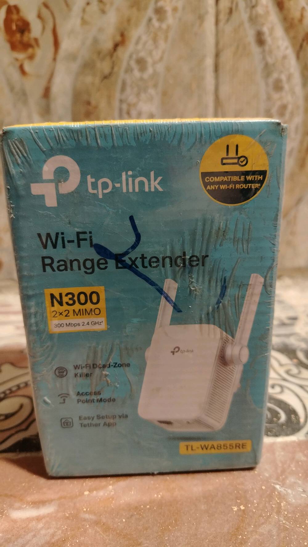 الموديل: TL-WA855RE
 سرعة تصل إلى 300 Mbps – 2.4GHz
 يقوّي ويوسّع تغطية الواي فاي
 متوافق مع أي راوتر Wi-Fi
 سهل التنصيب والاستخدام
 جديد ومجلد بالكارتون مثل ما موضح بالصورة 
 السعر: 30 ألف دينار فقط
 للجادين مراسلة خاص.