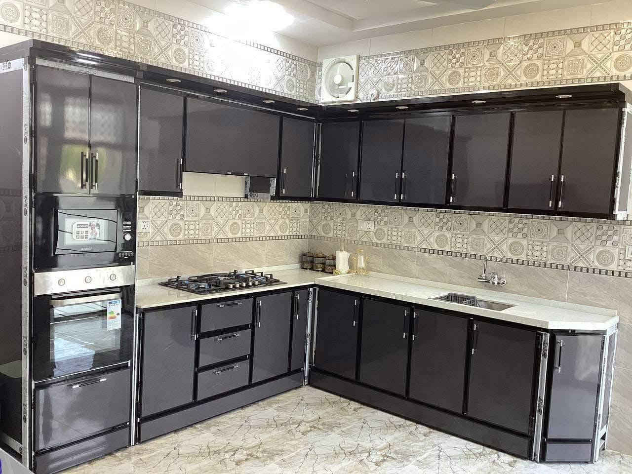 نزاكة وجمال اللون 😍
مو بس مطبخ…
إحنا نصمملك مساحة تليق بذوقك ✨
✔️ مطابخ ألمنيوم حديثة
✔️ كاونترات عصرية (HPL – MDF –  زجاج)
✔️ تصاميم حسب الطلب
✔️ قياس وتنفيذ دقيق
✔️ أسعار مدروسة وجودة مضمونة
إذا تريد شغل مرتب يعيش سنين
ويعطيك فخامة من أول نظرة 👌
📩 راسلنا خاص واحجز استشارتك
📞 للحجز والاستفسار: (***********واتساب)

الخاجيه — لأن بيتك يستاهل الأفضل 🏰
