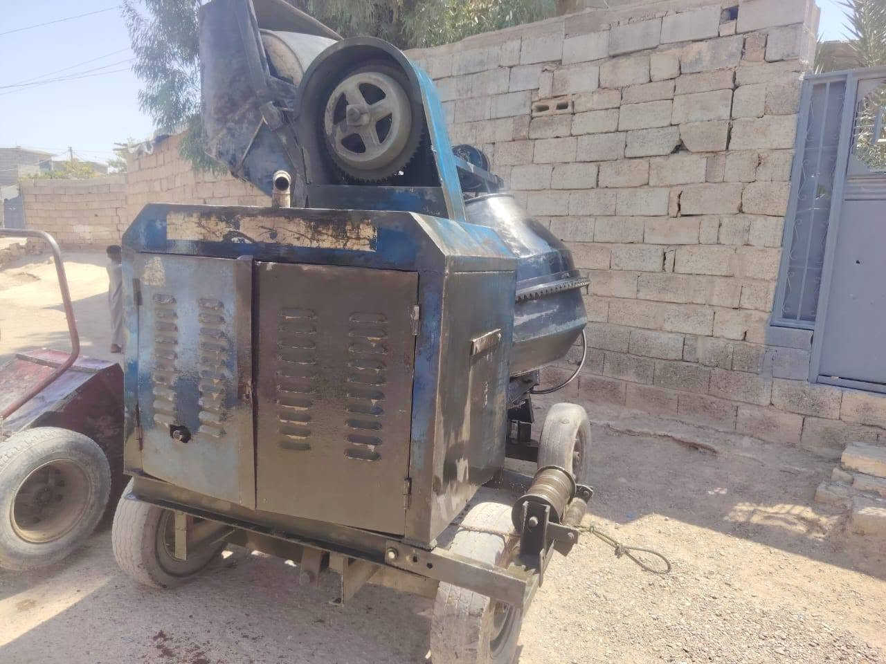 السلام عليكم ورحمة الله خباطه لبناني جاهزه هيه وعدتها كامله عرباين كبار ثنين وصطل ودراريب ورجلين طابق اول السعر ثلاث ملاين وسبع ميه 3700وبيها مجال  الاتصال على الرقم ***********
