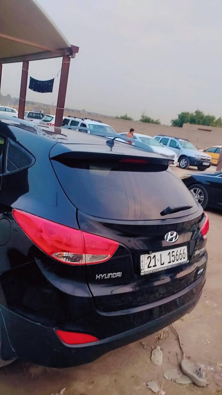 توسان • ٢٠١١ • ٢٤٠٠