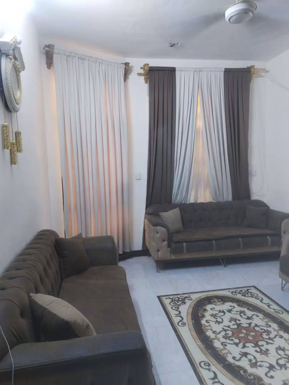 مشتمل للبيع زراعي سند 25  ابو دشير خلف مدرسة حفصة شارع حسينية ام البنين مساحة 90 طابق واحد مدخلين و غرفة نوم واحدة ومطبخ حار وبارد واستقبال منور خلفي المنطقة خدمات كاملة ماء وكهرباء ومجاري  سعر ٧٠ و بي مجال بسيط
ملاحظة البيت فارغ حاليا وجاهز للسكن
***********
