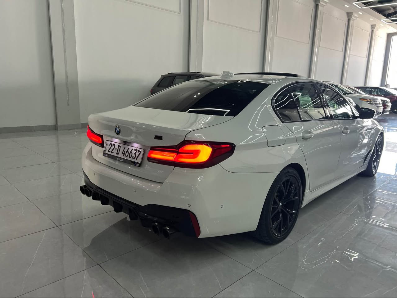 Bmw2022 xdrive m 530i 
فول الفول داتو شو 
لايتات متحرك كشنات كهرباء 700
شاشه كبيره اشاره باليد صوت 
سماعات هارمن كاردن 
ختم M دوسات ستيرن فلنجات شاشه 
صندوق كهرباء  هواي مواصفات بعد 
ماشيه قليل ٣٥ ميل 
حادث ٣ قطع صبغ ٢ تبديل بلادي 
شرط اي دواخل ماكو شخط داخلي ماكو 
ايرباكات سستم 
بيع او مراوس بشي اقل 
مكان السياره اربيل للاتصال *********** أربيل, العراق
