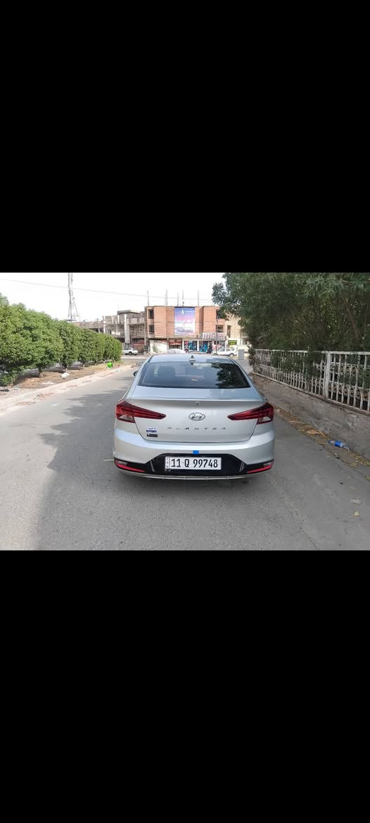 السلام عليكم للبيع النتره موديل 19 بيها صبغ 4 قطع بدون دواخل لغد شاصي حوض تكم قماره مكفول محرك 2000 دوش كير أيتي المحرك مفتوح أثر كازكيت تبريد تدفئة صدر أمامي اوخلفي جديد تخم تاير رقم بغداد انكليزي بسمي شخصيآ تحويل مباشر السنويه 31 هزه جديده السعر 100 قفل قفل 🔐 بدون اي عمله لاتعذبني وتعبك للإستفسار *********** مكان بغداد
