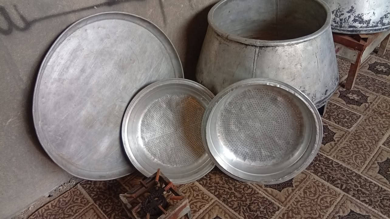 السلام عليكم ورحمه الله قرار للبيع كربلاء الروضتين هذا رقمي بو واتساب كل من وسعره حياكم الله ***********
ابو محمد @
