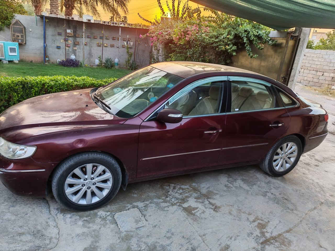 السلام عليكم
ازيرا ٢٠٠٩ بغداد دولي
 محرك ٣٣٠٠ بي تبخير
بيها جاملغ وربع من البنيد جهة السايق وبيها تقشير واضح بالصور 
السعر 80$ وبيها مجال قليل
***********
العنوان صلاح الدين بلد
