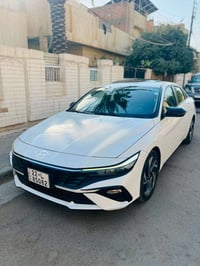 سياره الانترا للبيع تجميع صيني السياره كفاله موديل 2024 مواصفات : فتحه...